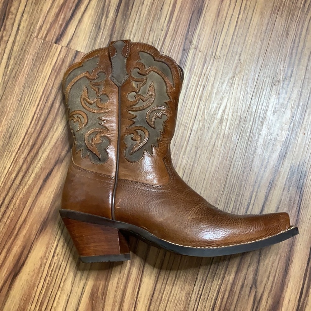 COPY - Ariat D Toe Cowboy Women Boots (6.5B) - Picture 6 of 16